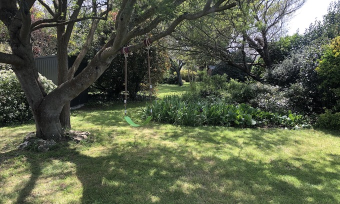 Plobannalec-Lesconil Casa | Maison Avec Grand Jardin, Proche des Plages