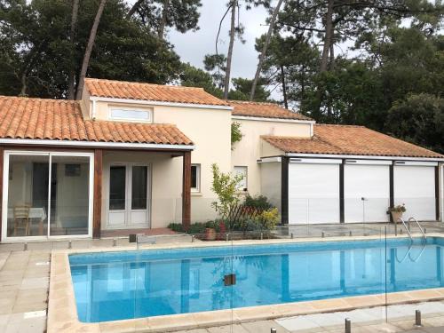 Saint-Trojan-les-Bains Casa | Maison avec piscine pres de l'ocean