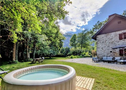 Auris Casa | Maison avec grand jardin, garage, jacuzzi supplément