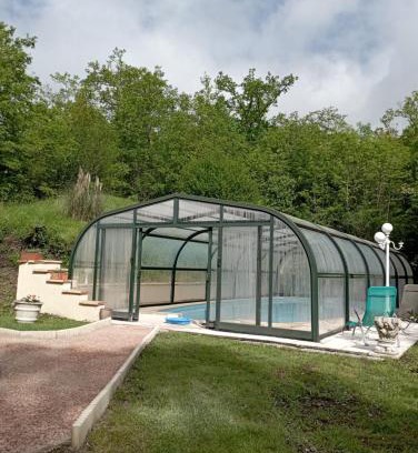 Illartein Chalet De Esquí | Maison avec piscine au milieu des bois