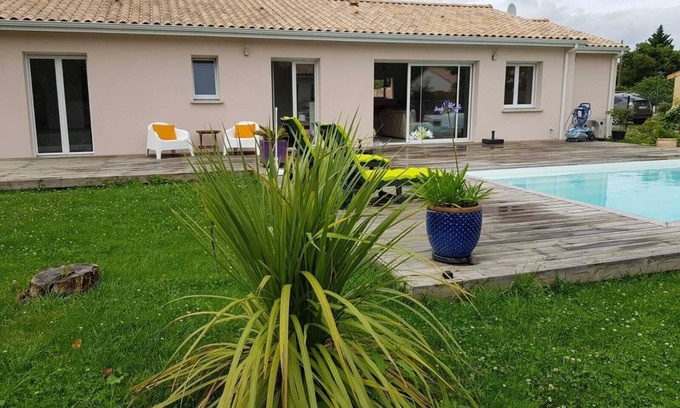 Carcans Casa | Maison Avec Piscine et Jardin Près du Lac, des Plages et de la Piste Cyclable