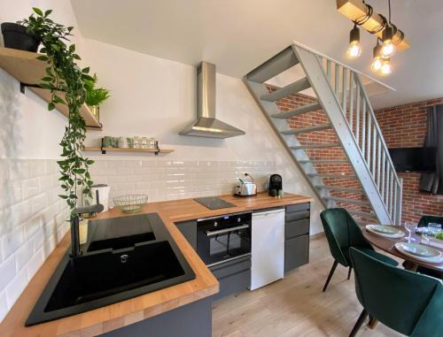 Gare-Jouvenet Apartamento | MAISON avec Terrasse, Parking proche Gare & Centre