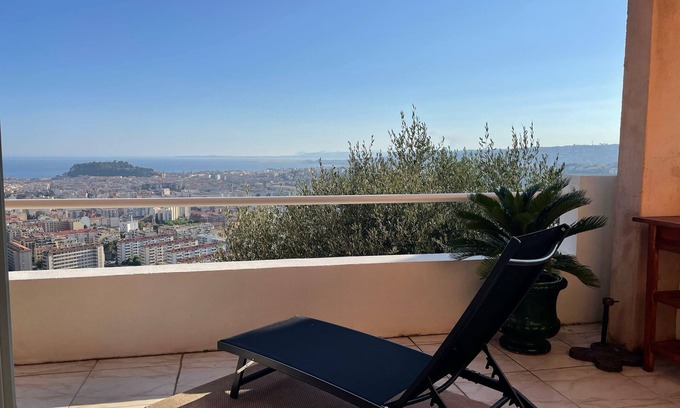 Nice Casa | Maison Avec vue Panoramique sur Nice et la MER / 2 Grandes Terrasses / Parking