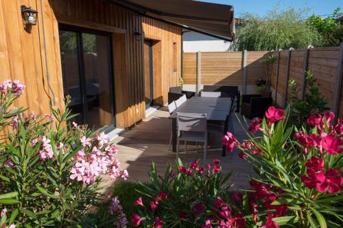 Ares Casa | Maison Bassin d'Arcachon - Arès - Proche plage et commerces, 3 chambres, 8 personnes, Climatisation