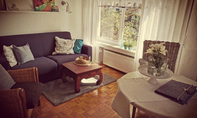 Grevenbroich Apartamento | "Maison Blanche" - das gemütliche Garten-Apartment zwischen Köln und Düsseldorf