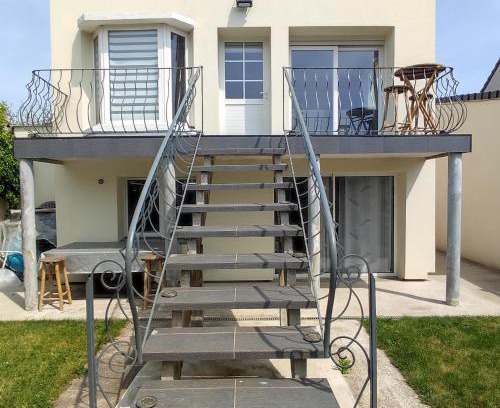 Coulogne Casa | Maison chaleureuse avec parking gratuit sur place