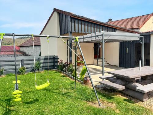 Quarre-les-Tombes Casa | Maison charmante à Bousson le Haut + Terrasse ensoleillée