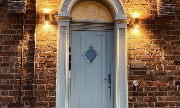 Chester Casa | Maison Claire