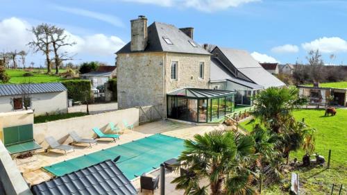 Saint-Germain-du-Pert Casa | Maison confortable à Saint-Germain-du-Pert avec piscine privée