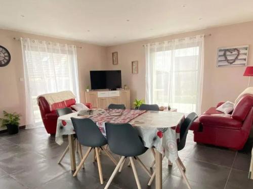 Coltines Casa | Maison confortable à Coltines 80 m² avec jardin spacieux