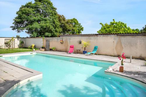 Duravel Casa | Maison confortable à Duravel avec piscine partagée