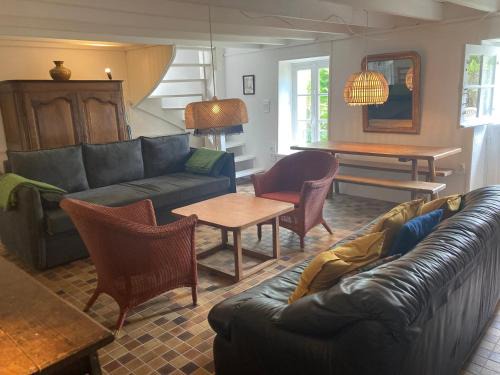 Locmaria Casa | Maison cosy à Locmaria, 6 pers, 1 km plage, grand jardin, animaux ok - FR-1-418-256