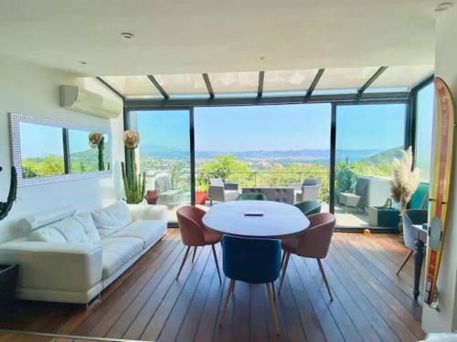 Mandelieu-La-Napoule Casa | Maison Cosy avec Vue Mer à Mandelieu-la-Napoule