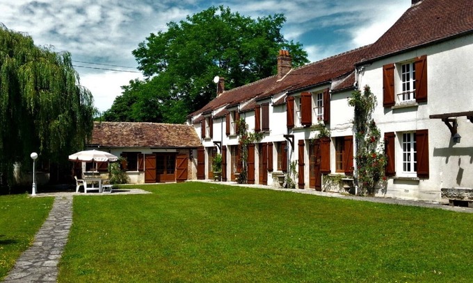 Bransles Casa | Eden House ☆☆☆☆☆ Calidad Premium Hospitalidad Tenis 400m2 4 acres