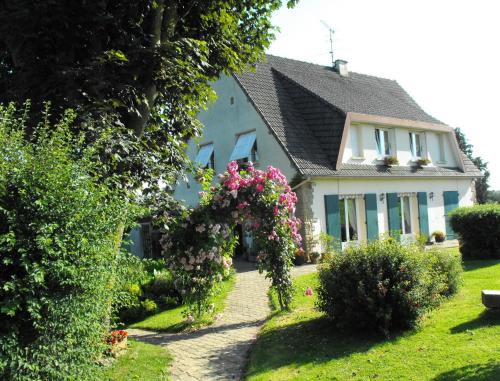Saint-Quentin-sur-le-Homme Cama Y Desayuno | Maison d'hôtes Les Vallées