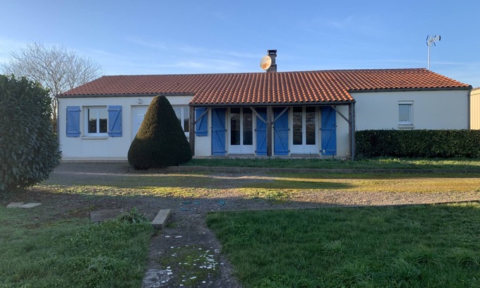 Sainte-Gemme-la-Plaine Casa | Maison de Campagne au Calme