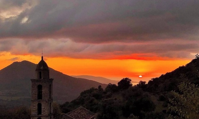 Santa-Maria-Figaniella Casa | Maison Dans un Petit Village de Montagne au Calme