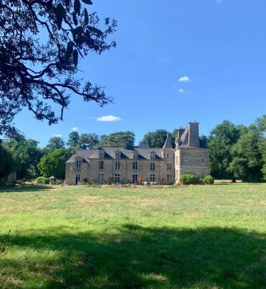Maure-de-Bretagne Cama Y Desayuno | Maison d'Hôtes Château de La Lambardais