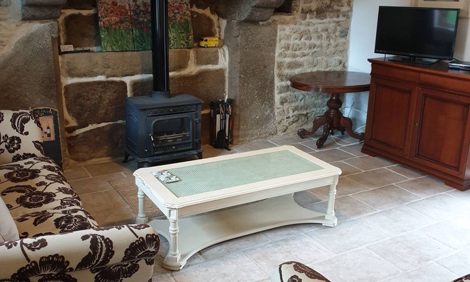 Tinchebray-Bocage Cabaña | Maison d'oiseau, La Poulhaye, Frenes