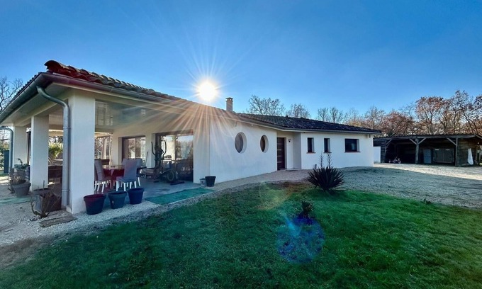 Labastide-du-Temple Casa | Maison de 3 Chambres Pour 8 Personnes