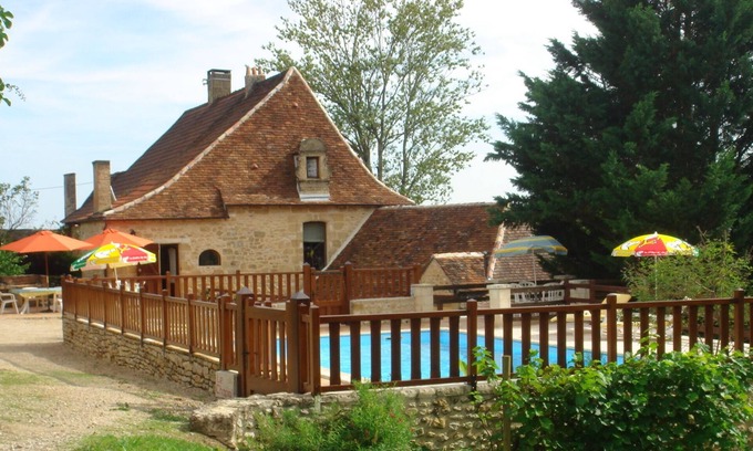 Auriac-du-Perigord Casa | Maison de Caractère du 17° en Pierres Entièrement Rénové au Calme Pleine Nature