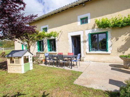 Sourzac Casa | Maison de Campagne Authentique avec Jardin, Proche Vélo Route - Tout Confort en Dordogne - FR-1-616-383