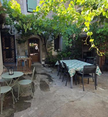 Capestang Casa | maison de campagne avec jaccuzi à bulles