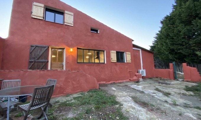 Tautavel Otro | Maison de Campagne Dans un Domaine Viticole, Idéal Pour Déconnecter!