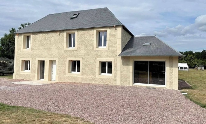 Saint-Cyr-du-Ronceray Casa | Maison de Campagne