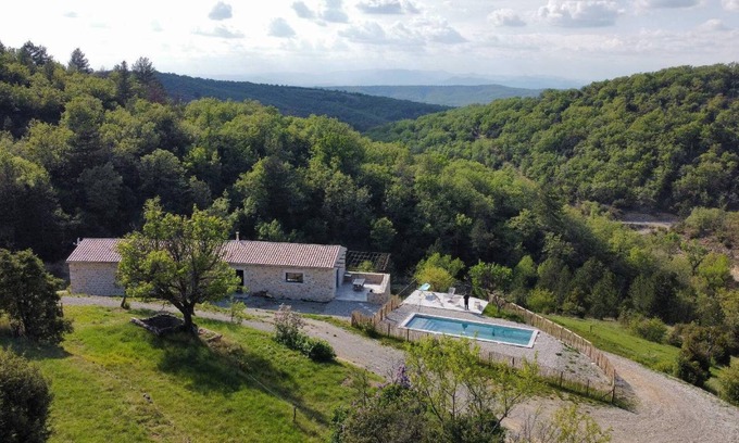 Valvigneres Otro | Maison de Celestin, isolated stone farmhouse with private swimming pool in the heart of nature