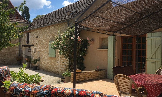 Condat-sur-Vezere Casa | Maison de Charme Avec Piscine à 5minutes de Montignac Lascaux