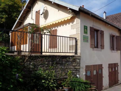 Fougerolles-Saint-Valbert Casa | Maison de charme à Fougerolles, idéale pour curistes - FR-1-583-397