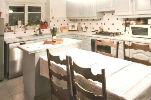 Primelin Casa | Maison de charme à Primelin avec jardin et parking privé