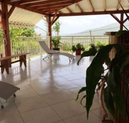 Vieux-Habitants Casa | Maison de charme avec vue sur mer et montagne à Vieux-Habitants