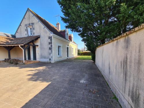Faverolles Casa | Maison de Charme avec Piscine Chauffée et Tennis à Proximité du Zoo de Beauval - FR-1-591-26