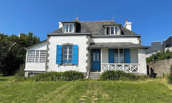 Crozon Casa | Maison de Famille 6 Personnes en Face de la Plage de Morgat, vue Exceptionnelle