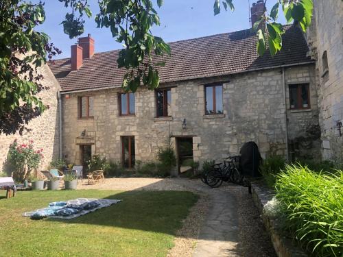 Pontpoint Casa | Maison de famille du 17ème siècle I Proche Senlis Chantilly Compiègne Paris