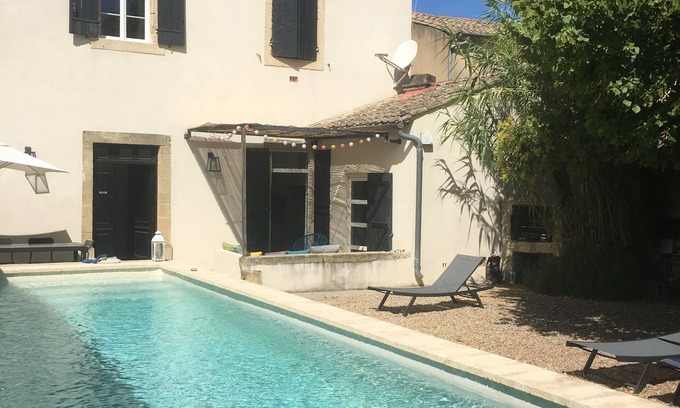 Aigues-Vives Casa | Maison de Famille de 1800 au Centre d 'un Village