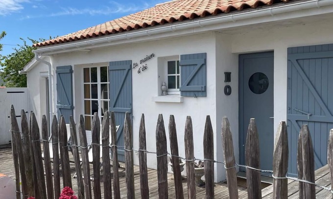 Noirmoutier-en-l'Ile Casa | "La casa de verano" Casa de tradición noirmoutrine