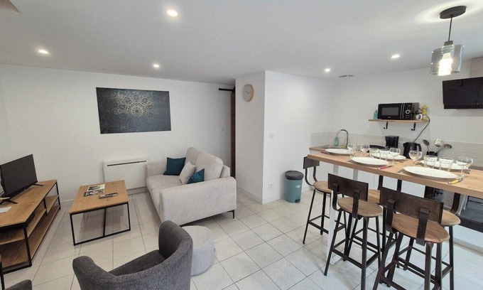Saint-Amand-sur-Sevre Casa | Maison de Bourg St Amand 5pers 15min Puy du Fou