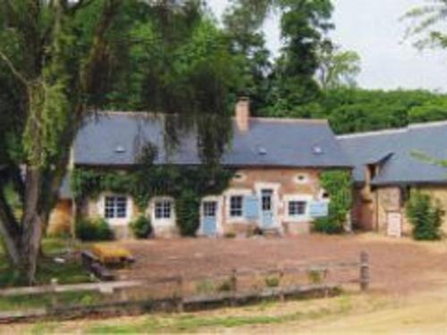 Saint-Pierre-du-Lorouer Casa | Maison de charme en forêt de Bercé - 4 chambres, terrasse, ping-pong, proche Le Mans - FR-1-410-164