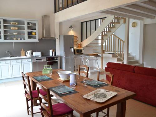 Saint-Sulpice-de-Cognac Casa | Maison de vacances spacieuse à la campagne avec jardin clos, WIFI, vélos gratuits et équipements bébé. - FR-1-653-139