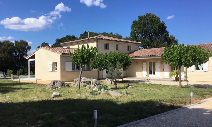 Les Vans Casa | Maison de Vacances Avec Piscine Proche du Village des Vans au Cœur des Cévennes