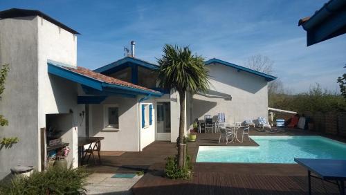 Bidart Casa | Maison de Vacances, Piscine et Spa