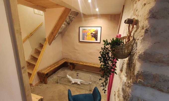 La Roquebrussanne Apartamento | Maison de Village Cosy 1 à 4 Personnes