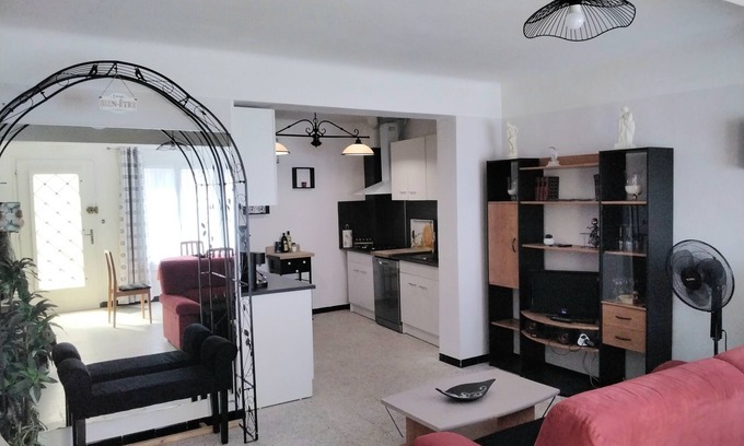 Ansignan Casa | Maison de Village