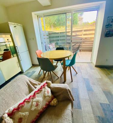 Canet Casa | Maison de Village