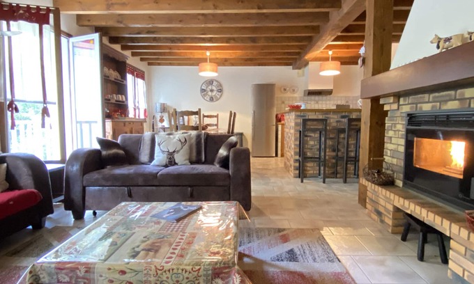 Cauterets Chalet De Esquí | Maison de ville 9P, 4 chambres. Balcon et parking.