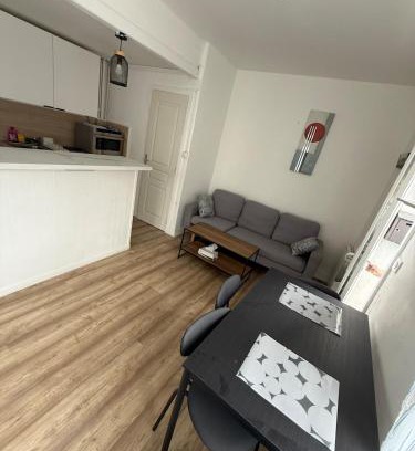 Grand-Couronne Casa | Maison de ville cosy pour 4 personnes