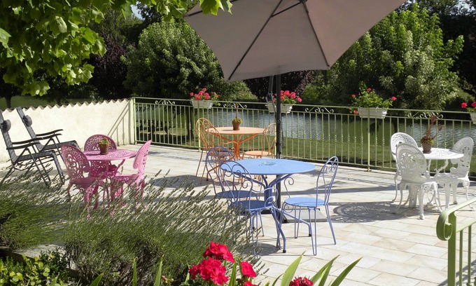 Buffon Apartamento | MAISON des FORGES, In Buffon, village of Auxois facing the Bourgne Canal